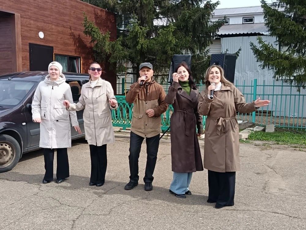 Мензелинцы встретили Первомай созидательным трудом: общегородской субботник объединил жителей