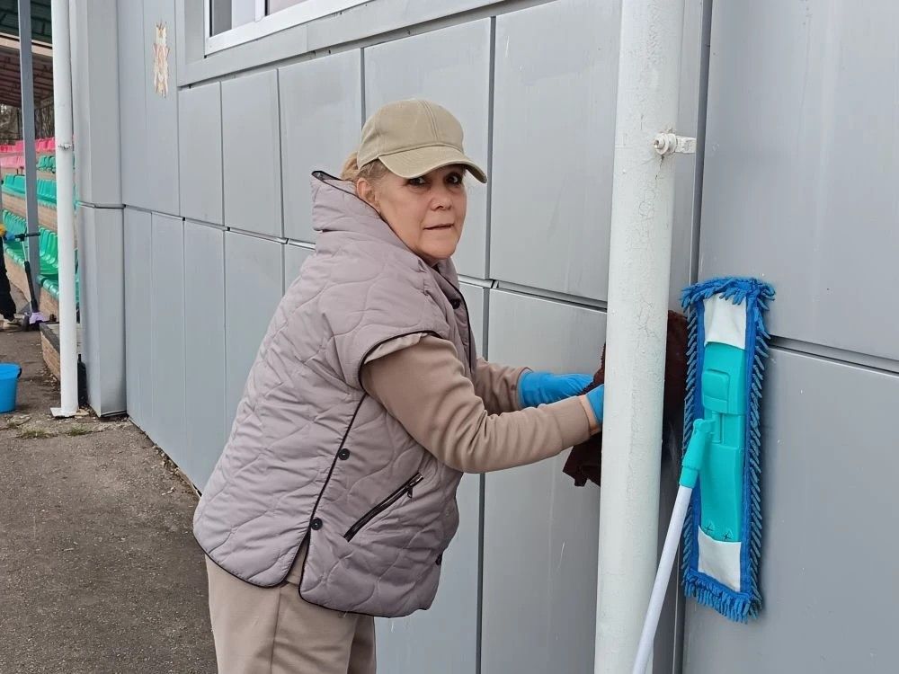 Мензелинцы встретили Первомай созидательным трудом: общегородской субботник объединил жителей