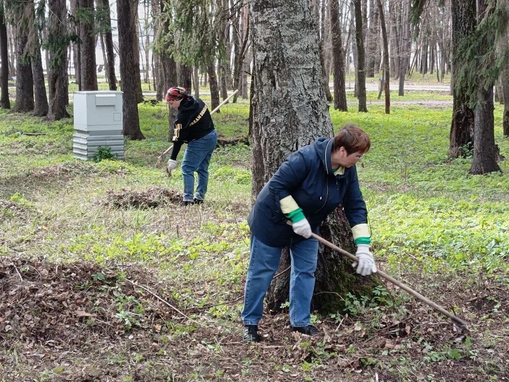 Мензелинцы встретили Первомай созидательным трудом: общегородской субботник объединил жителей