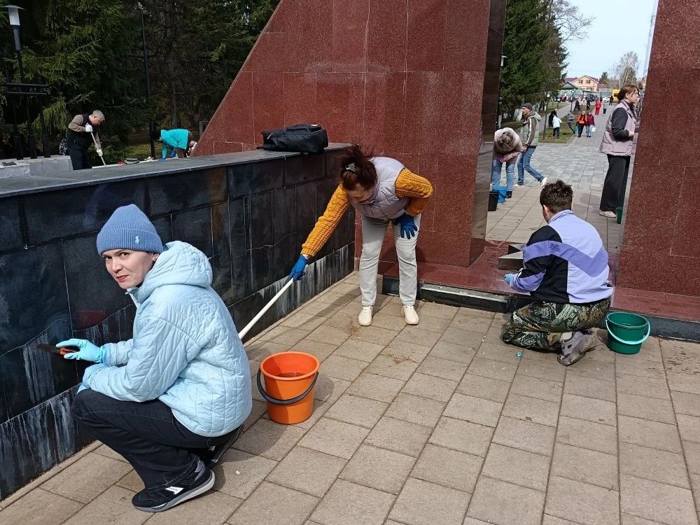 Мензелинцы встретили Первомай созидательным трудом: общегородской субботник объединил жителей