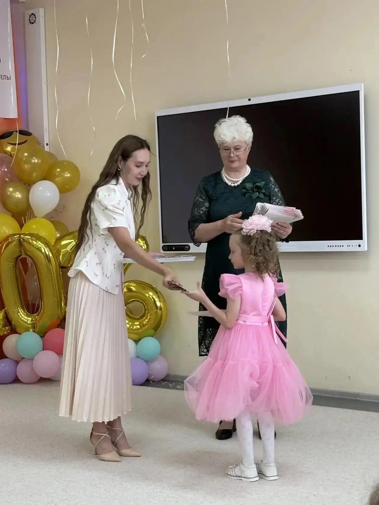 Выпускникам детсада «Шатлык» вручили знаки отличия ГТО