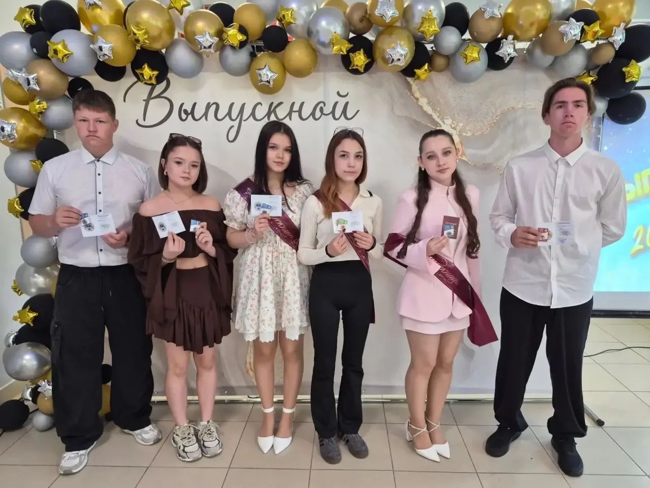 В школах Мензелинского района прошло вручение знаков ГТО выпускникам