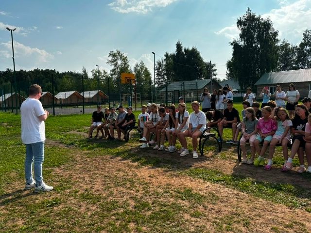 Помощник главы района провел урок безопасности для детей