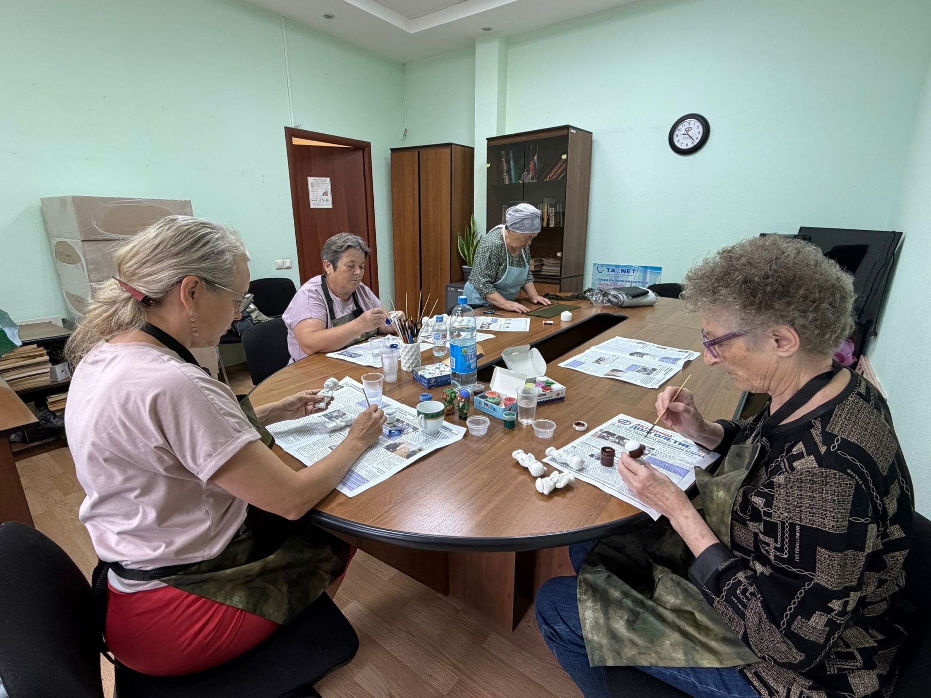 Мензелинские пенсионеры поддерживают бойцов СВО