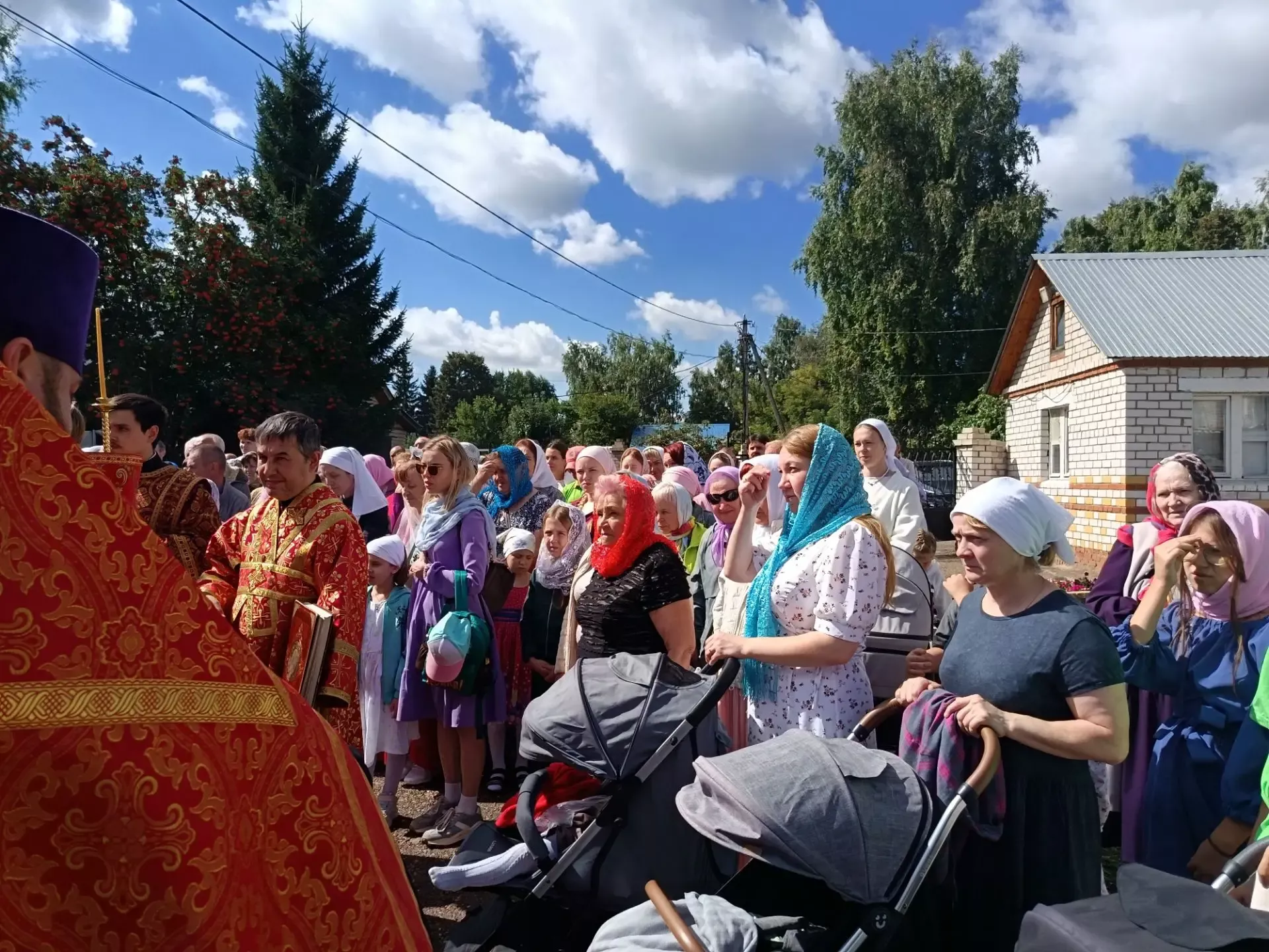 Епископ Гавриил возглавил праздничные богослужения в день памяти преподобномученицы Маргариты