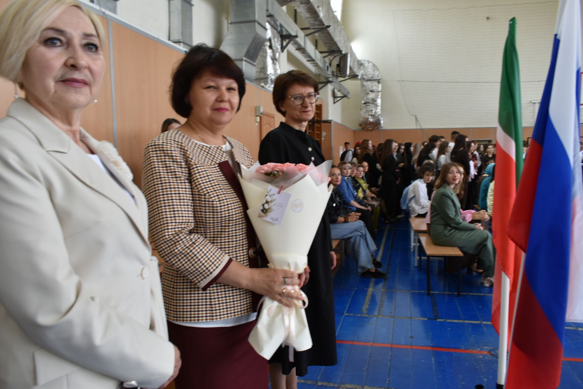 День знаний прошел в Мензелинском педагогическом колледже