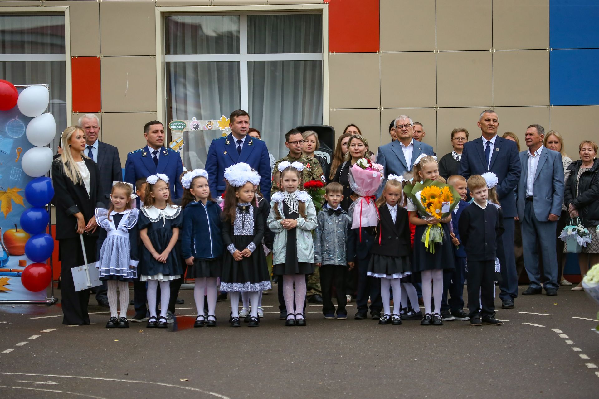 День знаний прошел  в средней школе № 2 Мензелинска