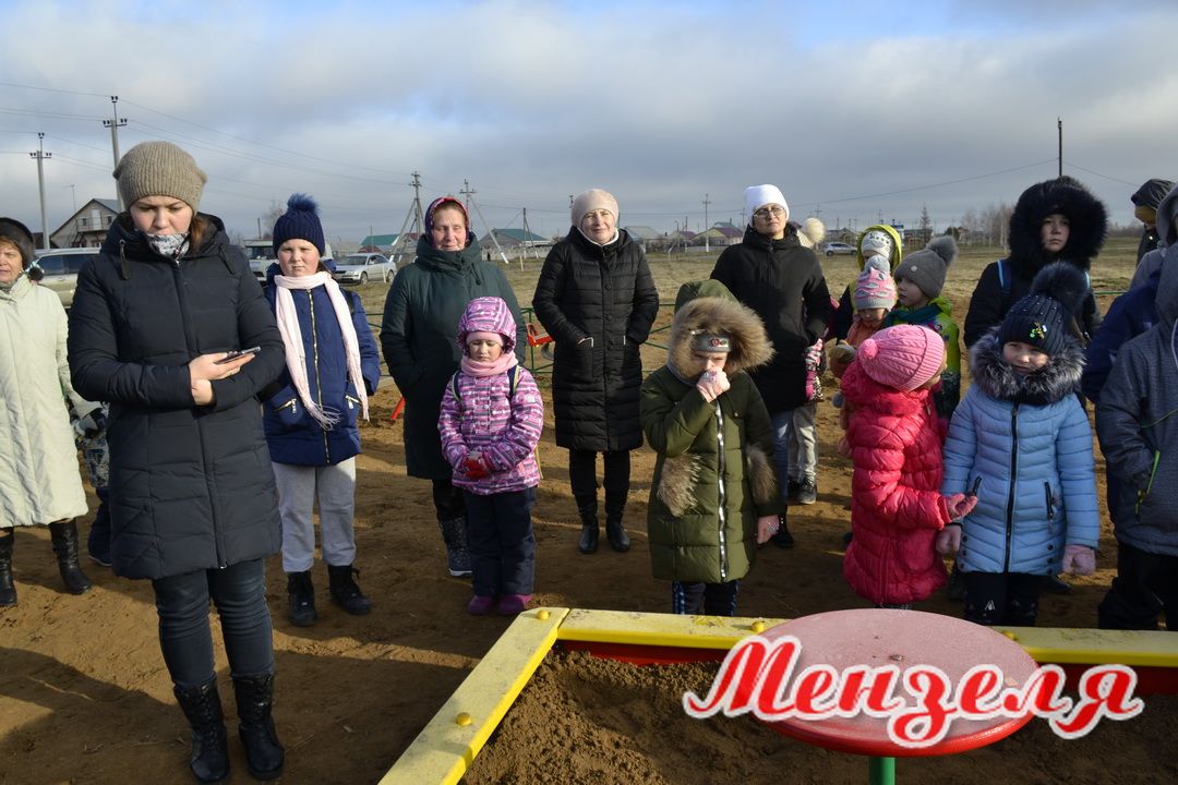 Открытие новой детской площадки в Мензелинске