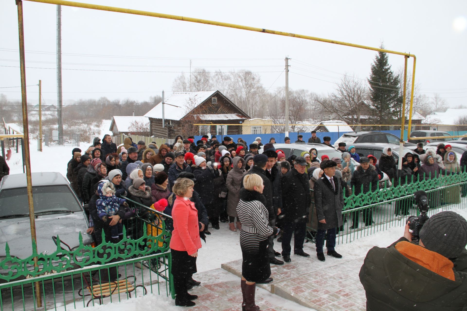 Дәвек клубы төзекләндерелүдән соң ишекләрен ачты