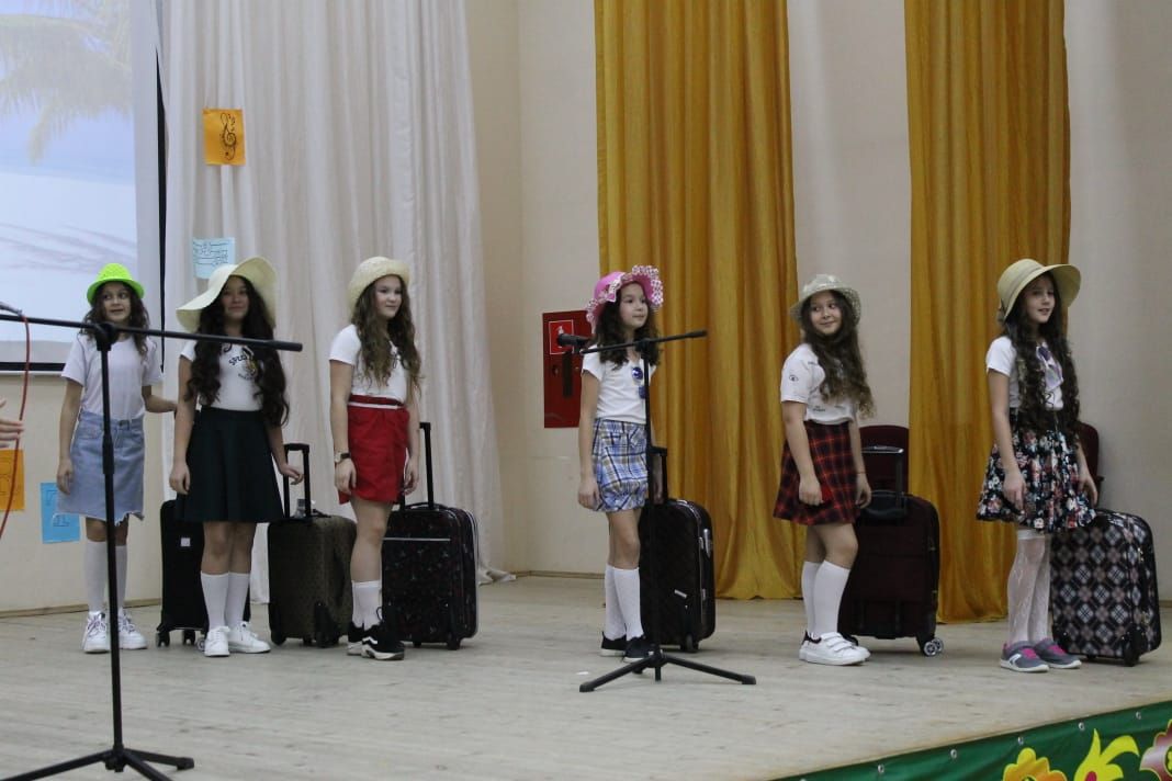 В гимназии прошёл открытый фестиваль детского творчества на английском языке «English Art Festival»
