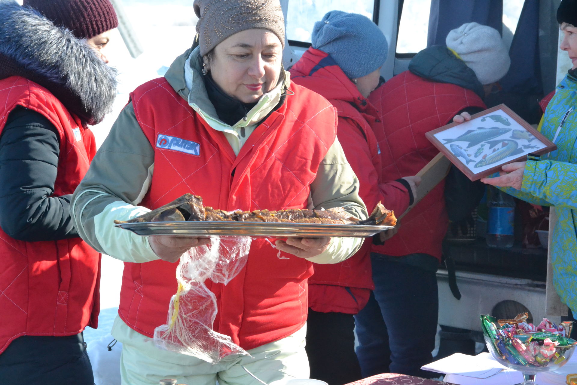 Соревнования по зимней ловле рыбы и фестиваль ухи в Мензелинске