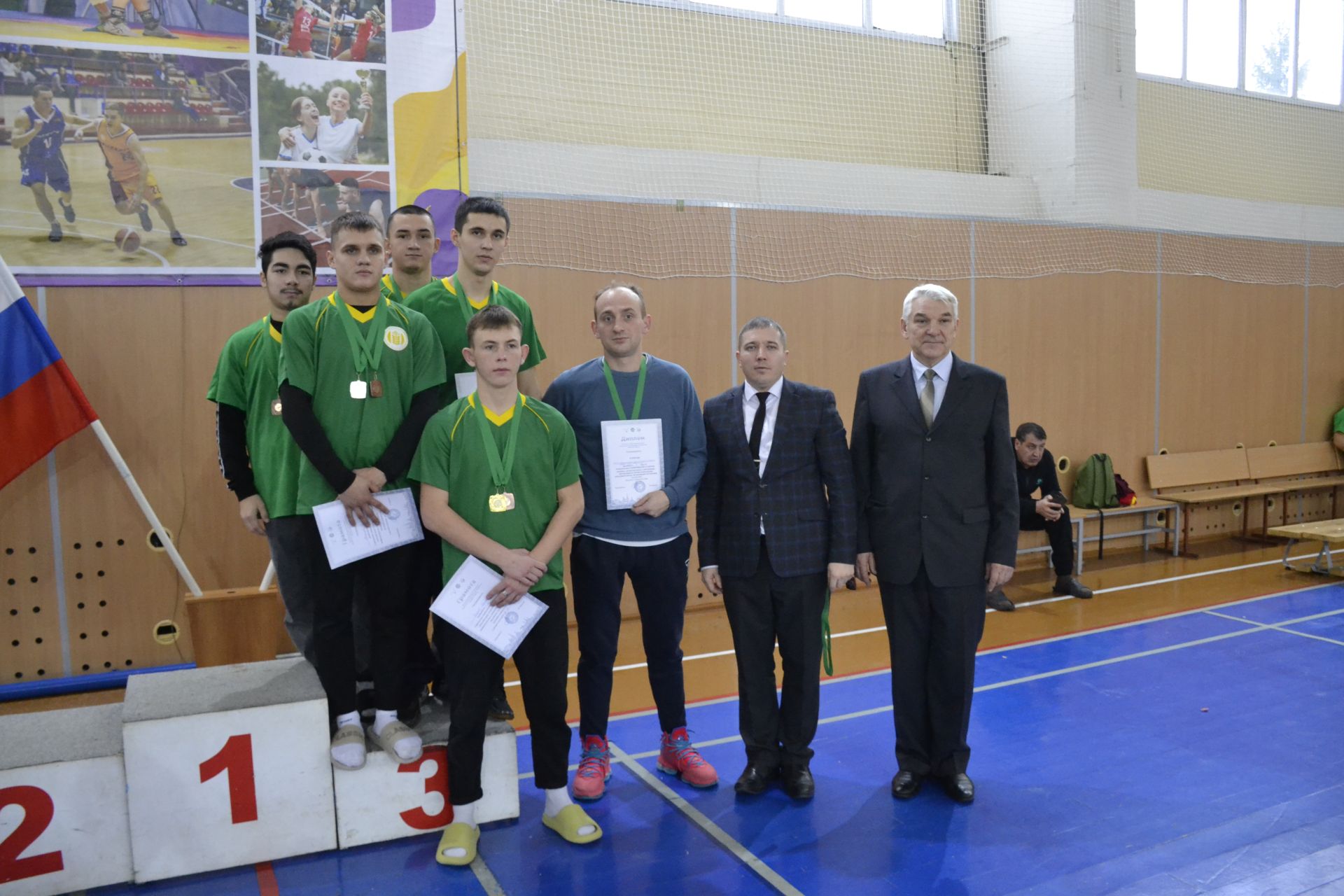 Награждение победителей республиканских соревнований корэш, проходивших в Мензелинском педагогическом колледже