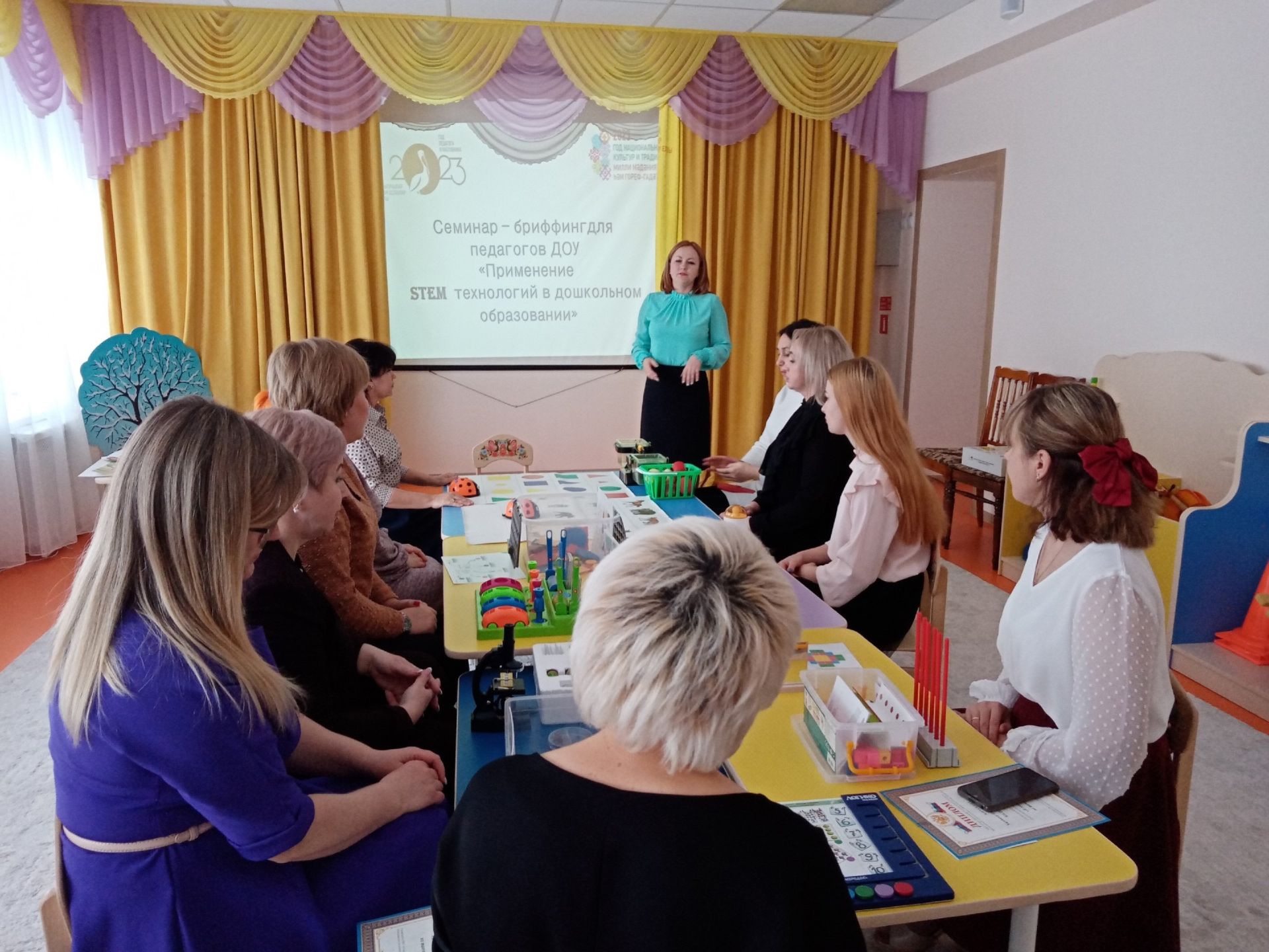 Мензелинские воспитатели  изучают татарский язык и побеждают в конкурсе