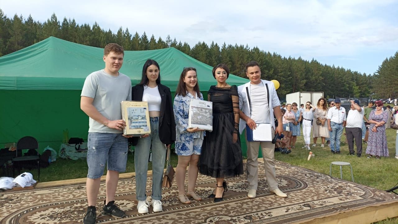 Минзәлә районы Урыс авылында һәр елдагыча Сабантуй масштаблы итеп үтте