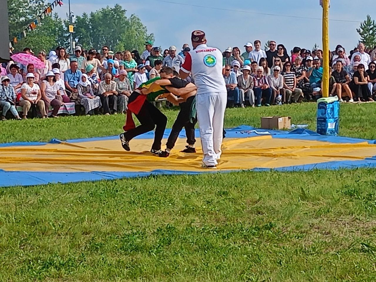 Минзәлә районы Урыс авылында һәр елдагыча Сабантуй масштаблы итеп үтте