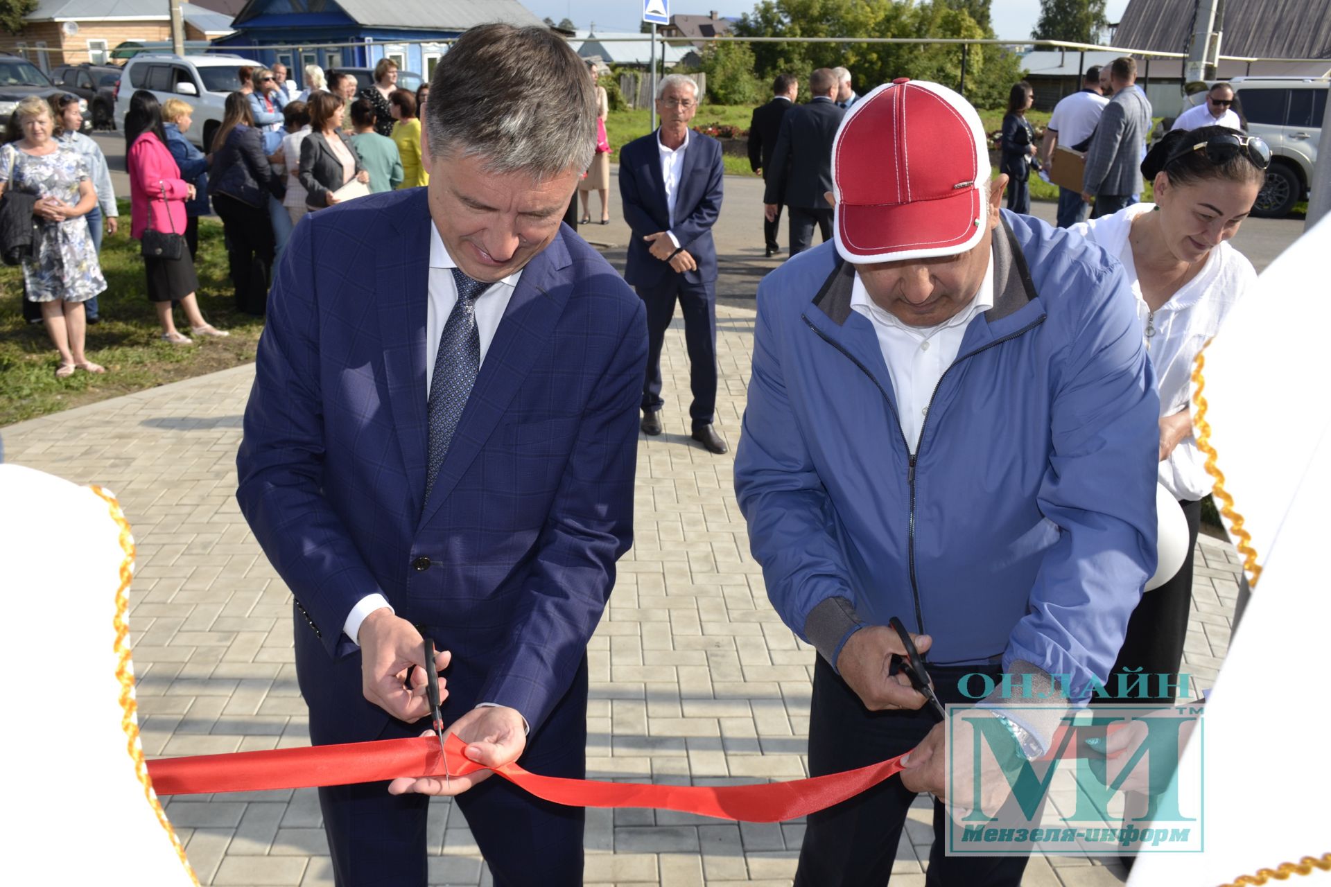 В торжественной обстановке открылась художественное отделение ДШИ