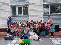 В детском саду «Алтынчеч» прошла познавательная игра по ПДД «Поиграем с зайкой»