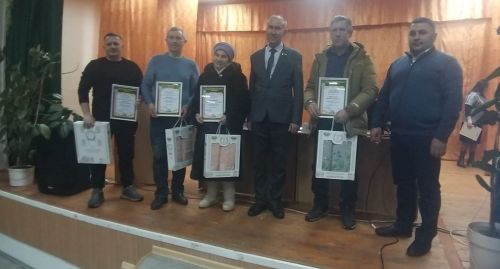 Кадрәк авыл җирлегендә үзара салым аша бик күп эшләр башкаралар
