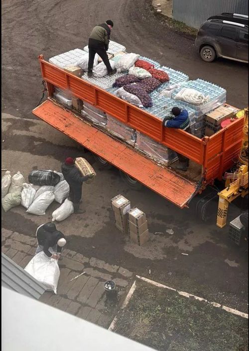 Делегация из Мензелинска доставила военнослужащим очередной гуманитарный груз