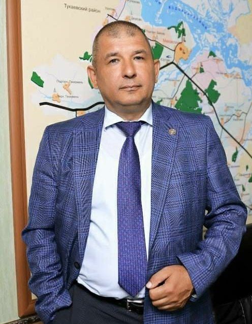 Поздравление главы Мензелинского района Айдара Салахова с Международным женским днем