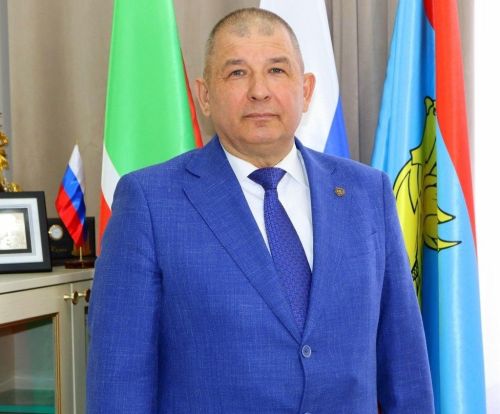 Поздравление главы Мензелинского района с Днем Республики Татарстан