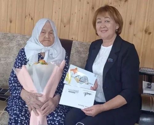 95 лет жизни и труда: жительница Подгорного Байлара Назия Валияхметова отметила юбилей