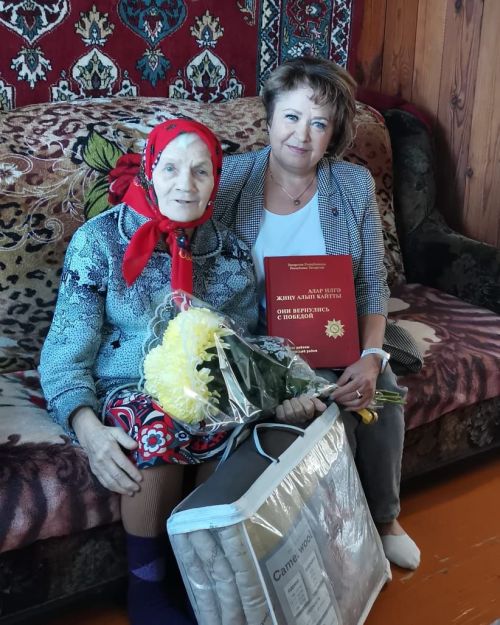 Сегодня 90-летний юбилей отмечает жительница Мензелинска, труженица тыла, ветеран труда Князева Нина Павловна
