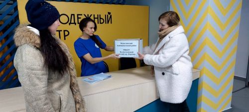 Коллектив детского сада «Березка» принял участие в сборе гуманитарной помощи для военнослужащих