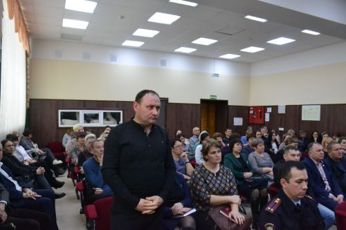 На сходе граждан в Мензелинском сельхозтехникуме были подняты насущные вопросы