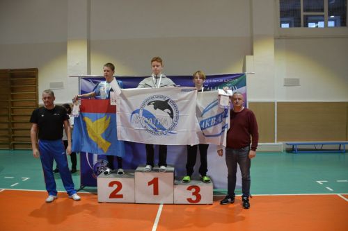 Минзәлә йөзүчеләре эстафеларда 2 призлы урын яуладылар