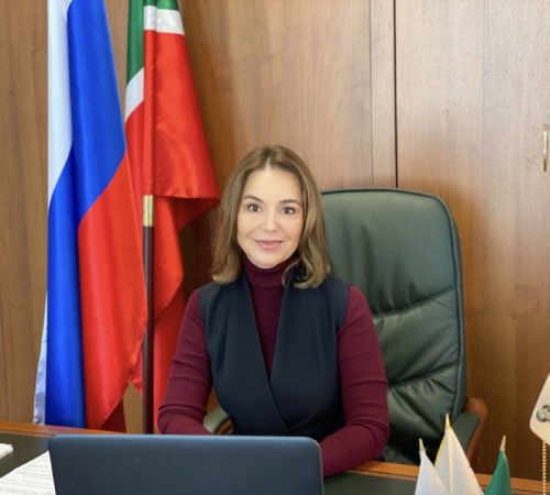Альфия Когогина: Предлагаемая инициатива направлена на защиту от увольнения родителей, которые растят детей в одиночку