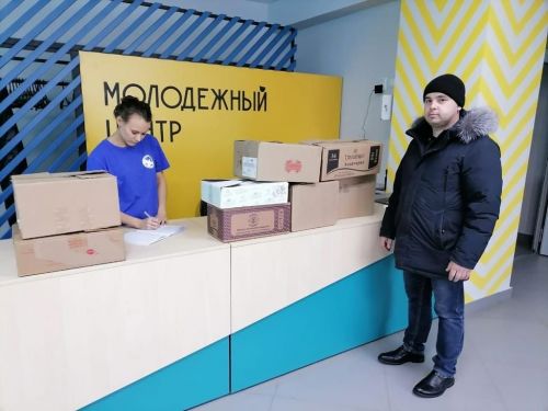 Жители деревень Калмурзино, Старая Александровка, Старая Матвеевка Мензелинского района передали землякам посылки