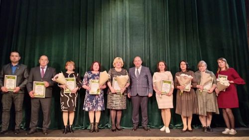 В Мензелинске торжественно отметили День местного самоуправления