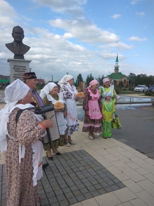«Мөшеге чишмәләре» побывали в гостях в родной деревне Минтимера Шаймиева