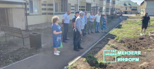 При приемке школ к новому учебному году внимание будет уделено и подвалам