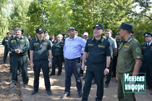 На территории Мензелинского лесничества прошел зональный семинар-совещание с участием министра лесного хозяйства РТ Равиля Кузюрова