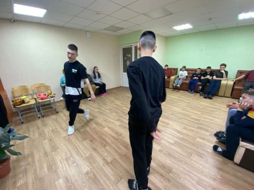 Гимназия укучылары үзләрен яшь коткаручылар ролендә сынадылар