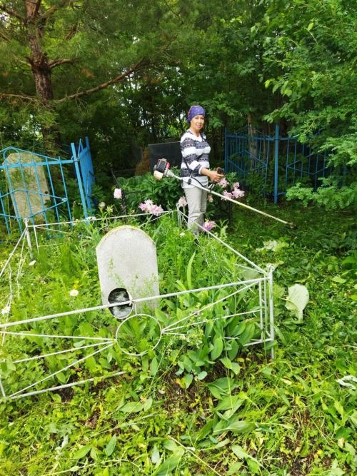 Аю авылында зиратта өмә үткәрделәр