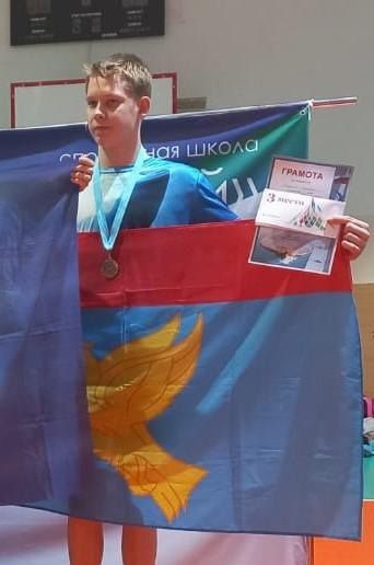Дмитрий Шараповка һәм Кира Вышенскаяга йөзү буенча спорт разряды бирелде