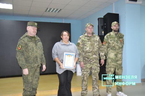 «Тепло ваших рук бесценно» : В Мензелинске чествовали волонтеров