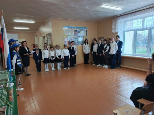 Символ мужества: Калтаковская средняя школа увековечила память героев СВО