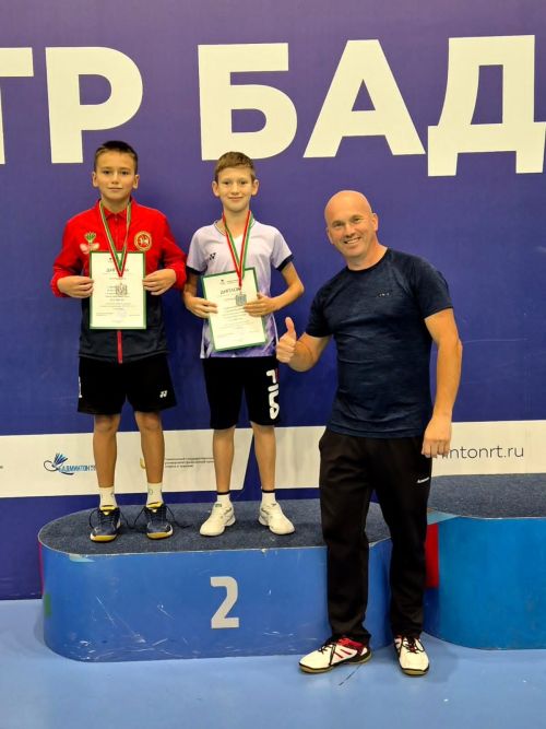 Бадминтонисты Мензелинска выиграли 3 медали