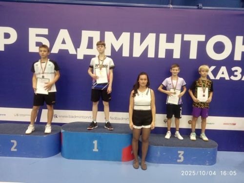 Минзәлә бадминтончылары 3 медаль яулады