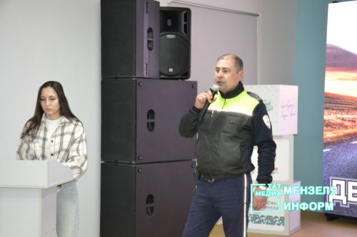 В Мензелинске почтили память жертв ДТП