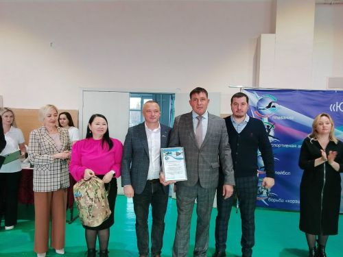 На соревнования на призы ООО «Мензелинское АТП» приехали 554 пловца