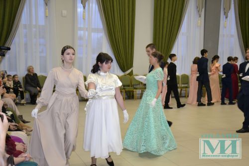 В Мензелинске состоялся IV Республиканский инклюзивный бал