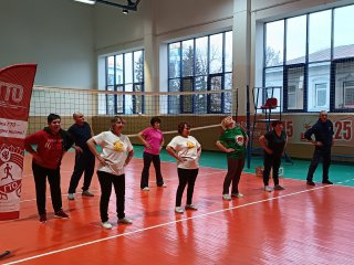 «Спорт — норма жизни»: мензелинцы старшего поколения сдали нормы ГТО