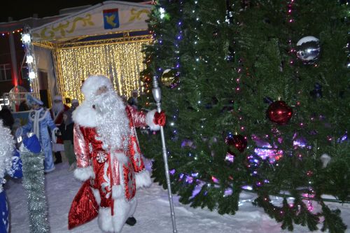 В преддверии Нового года в микрорайонах города Мензелинска пройдут  праздники