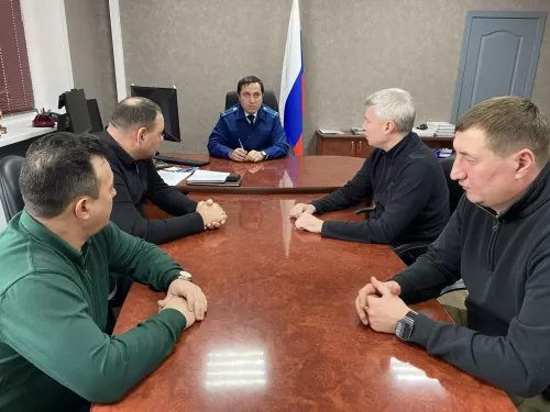 Состояние улиц города Мензелинска на контроле прокурора района