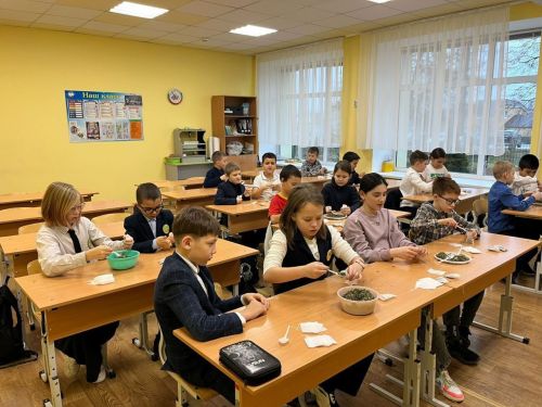 Чай для воинов: школьники СОШ № 3 помогают защитникам